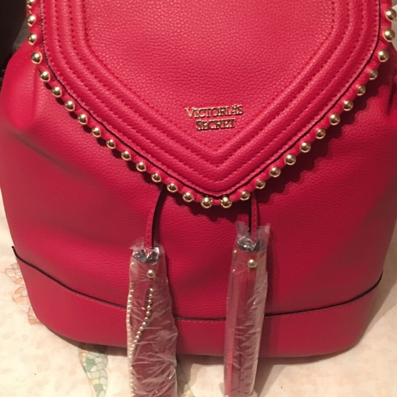 ball stud flap backpack